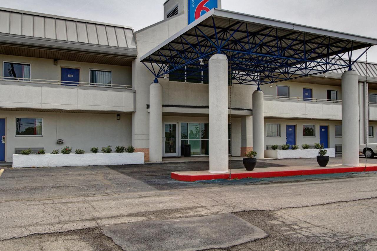 Motel 6-North Ridgeville, Oh - Cleveland Intl Airport - N Ridgeville Exterior photo